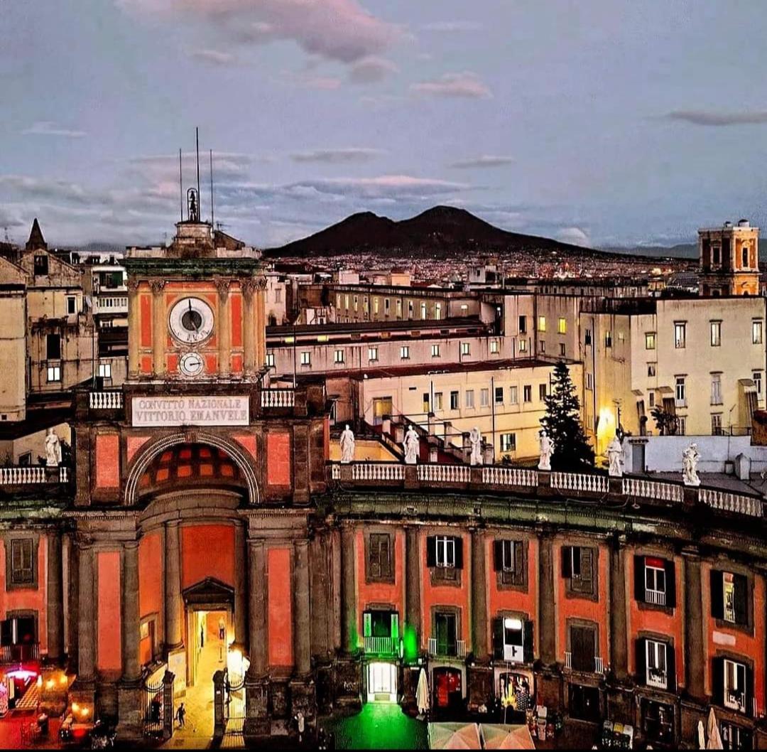 Risvegli Partenopei House Napoli Bagian luar foto