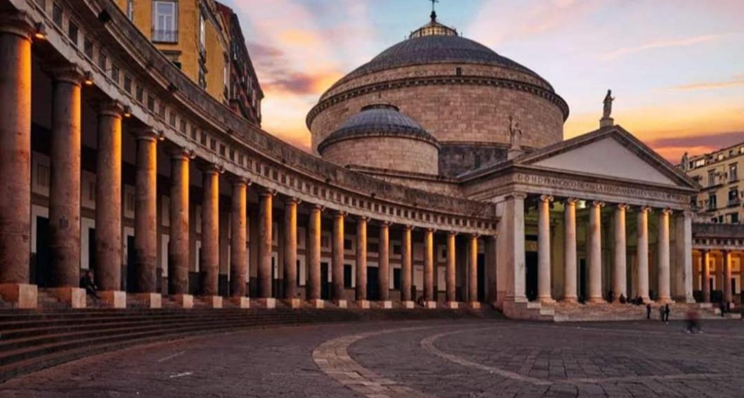 Risvegli Partenopei House Napoli Bagian luar foto